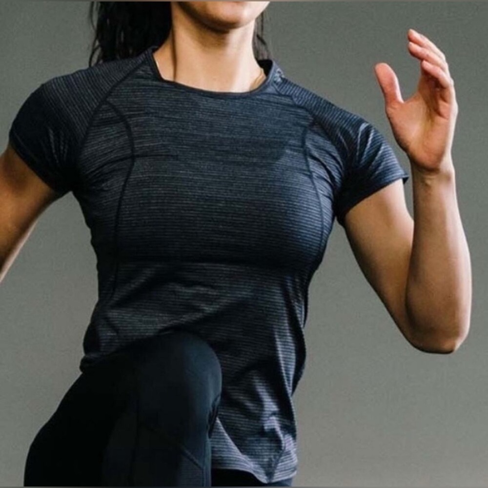 ZYIA Active Charcoal Competition Short Sleeve Tee women's size Large